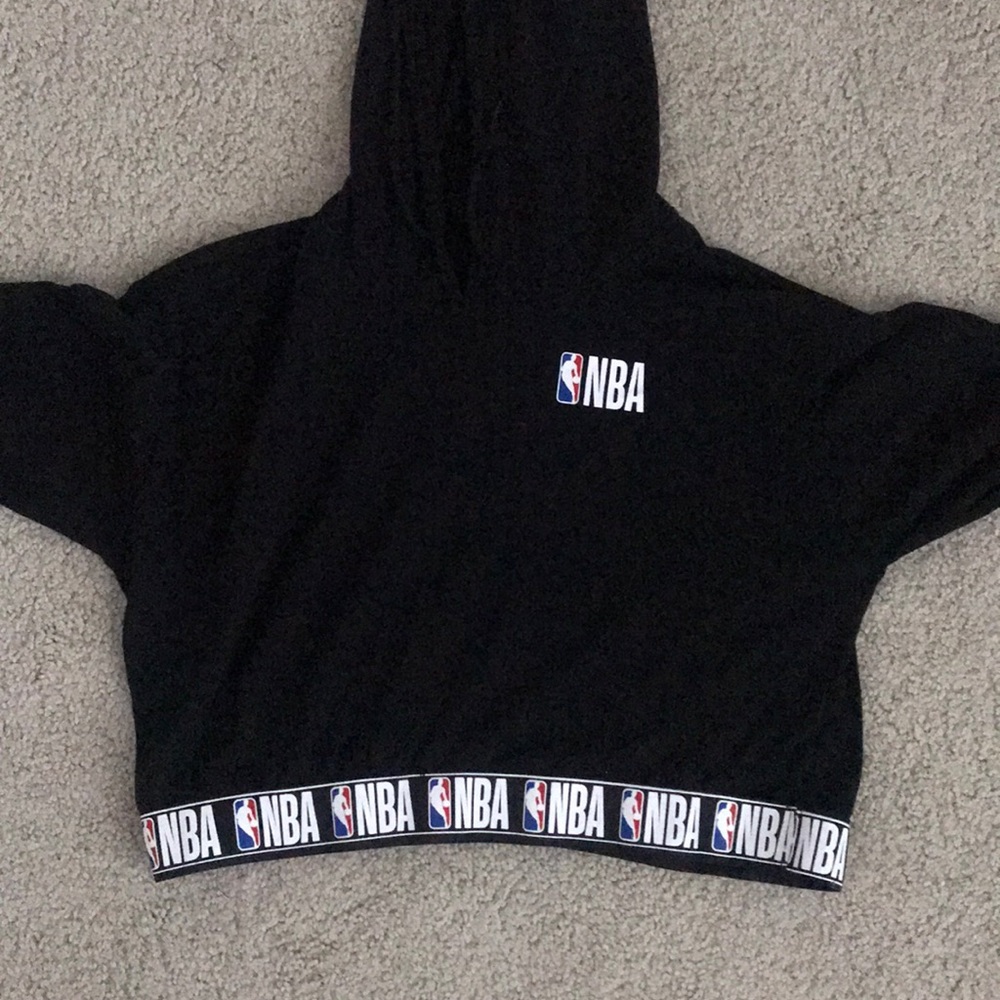 cropped hoodie
